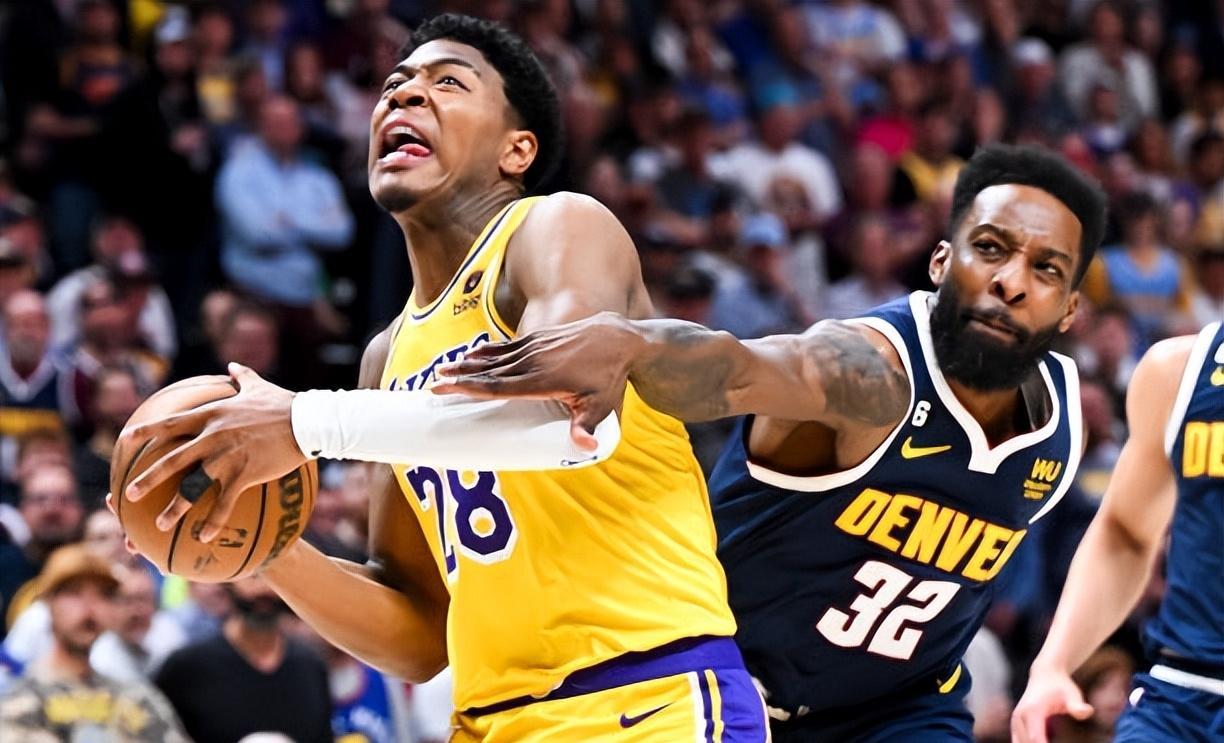 老将球员表现出色,展现经验之光 老将球员表现出色,展现经验之光