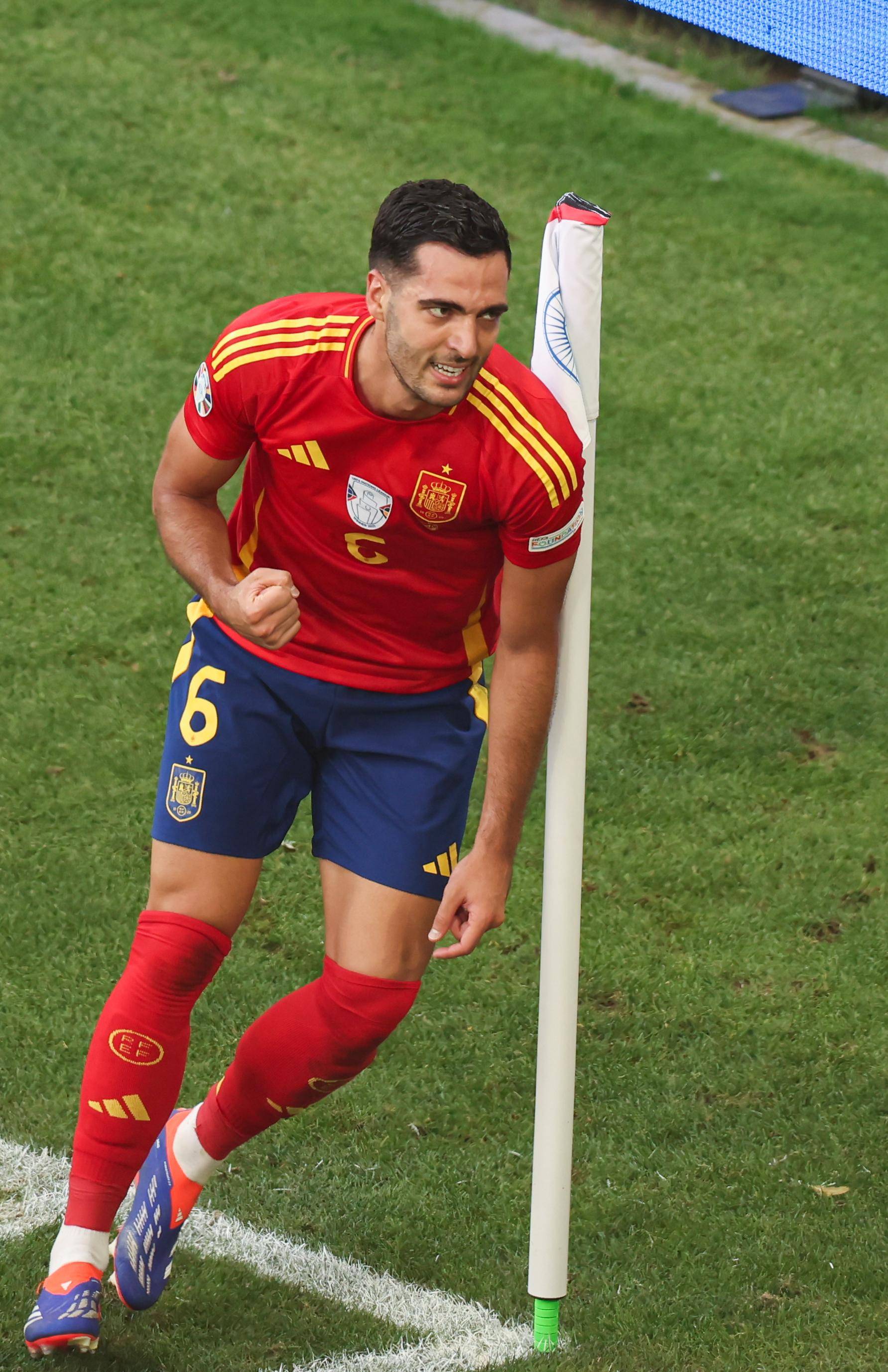 西班牙队以不败姿态进入欧预赛淘汰赛 西班牙队以不败姿态进入欧预赛淘汰赛