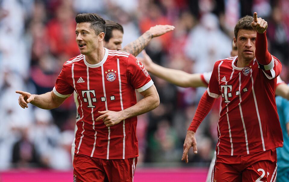 汉堡球迷示威抗议，俱乐部管理层面临压力的简单介绍