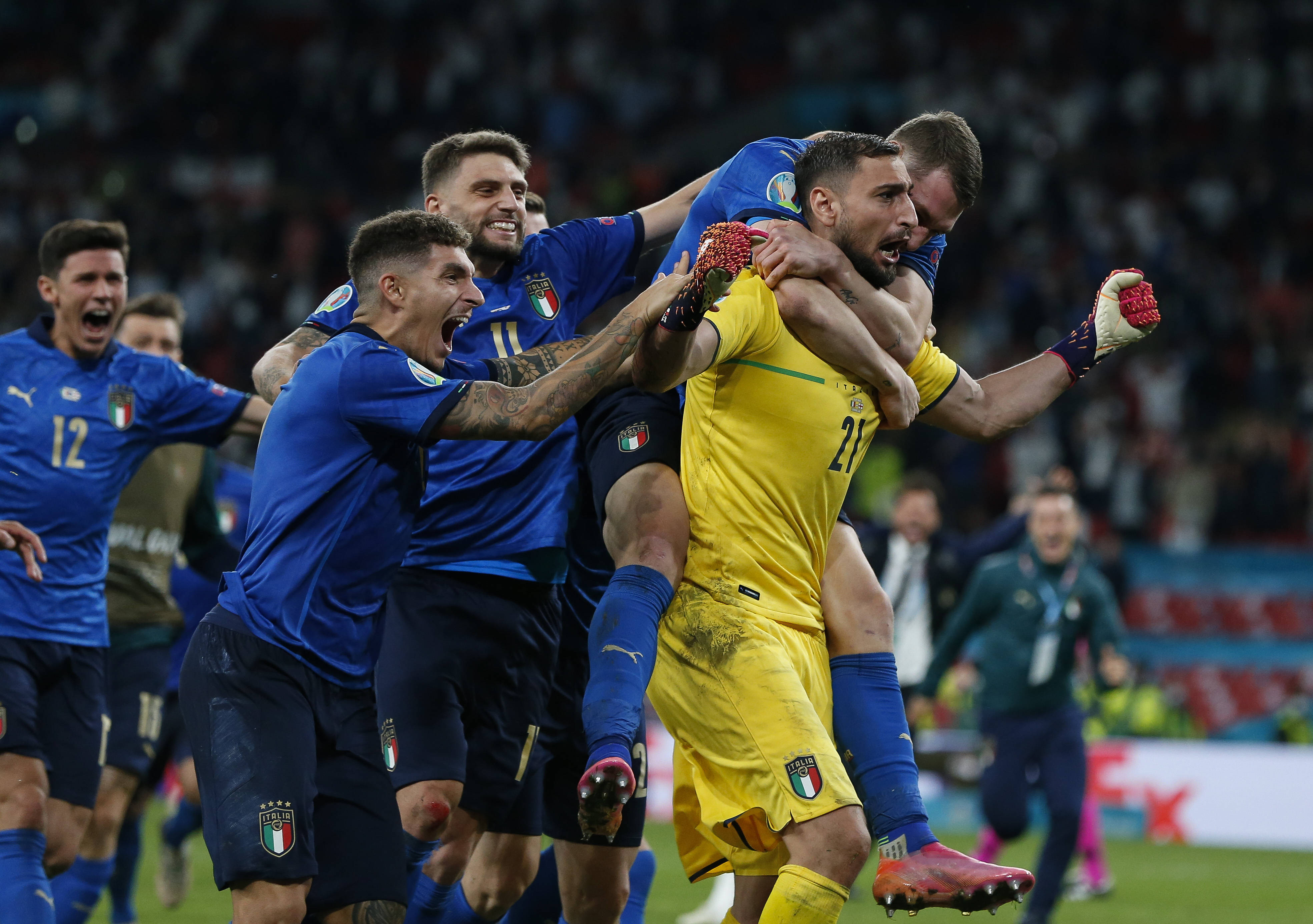 西班牙对阵瑞士,实力对决谁将占据上风? 西班牙对阵瑞士,实力对决谁将占据上风?