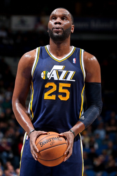 小牛年轻内线崛起，第一中锋稳定发挥