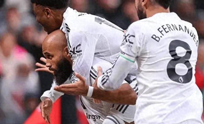 关于红狼冷眼制胜，客场逆袭夺取小组第一的信息